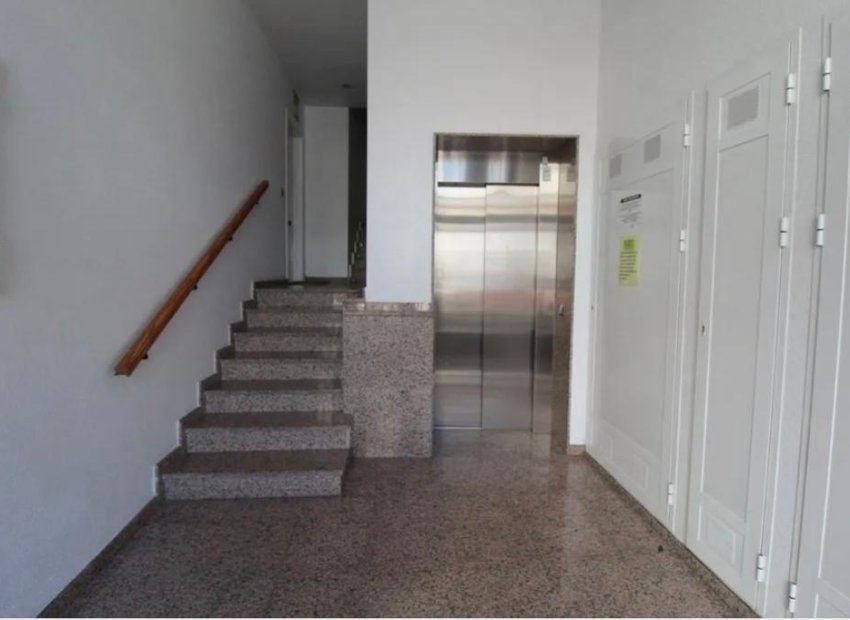 Resale - Apartament - Torrevieja - Pueblo