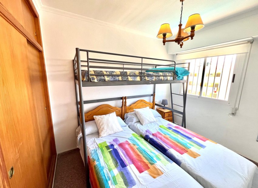 Resale - Apartamento - Arenales del Sol