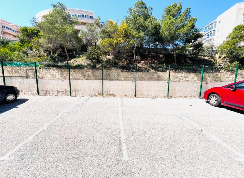 Resale - Apartamento - Arenales del Sol