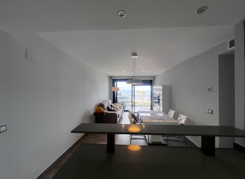 Resale - Apartamento - Elche - Playa arenales del sol