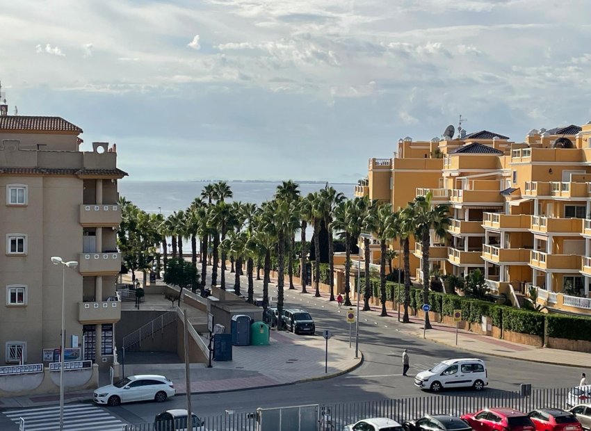 Resale - Apartamento - Orihuela Costa - Campoamor