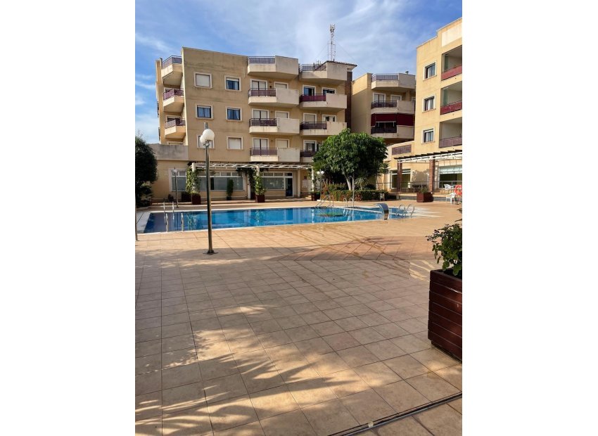 Resale - Apartamento - Orihuela Costa - Campoamor