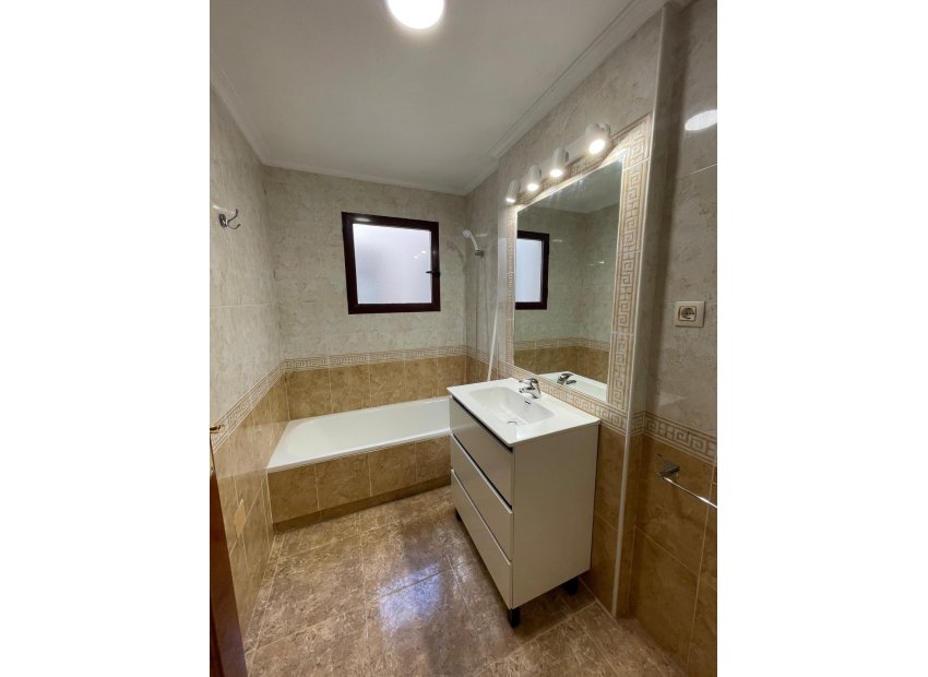 Resale - Apartamento - Orihuela Costa - Campoamor