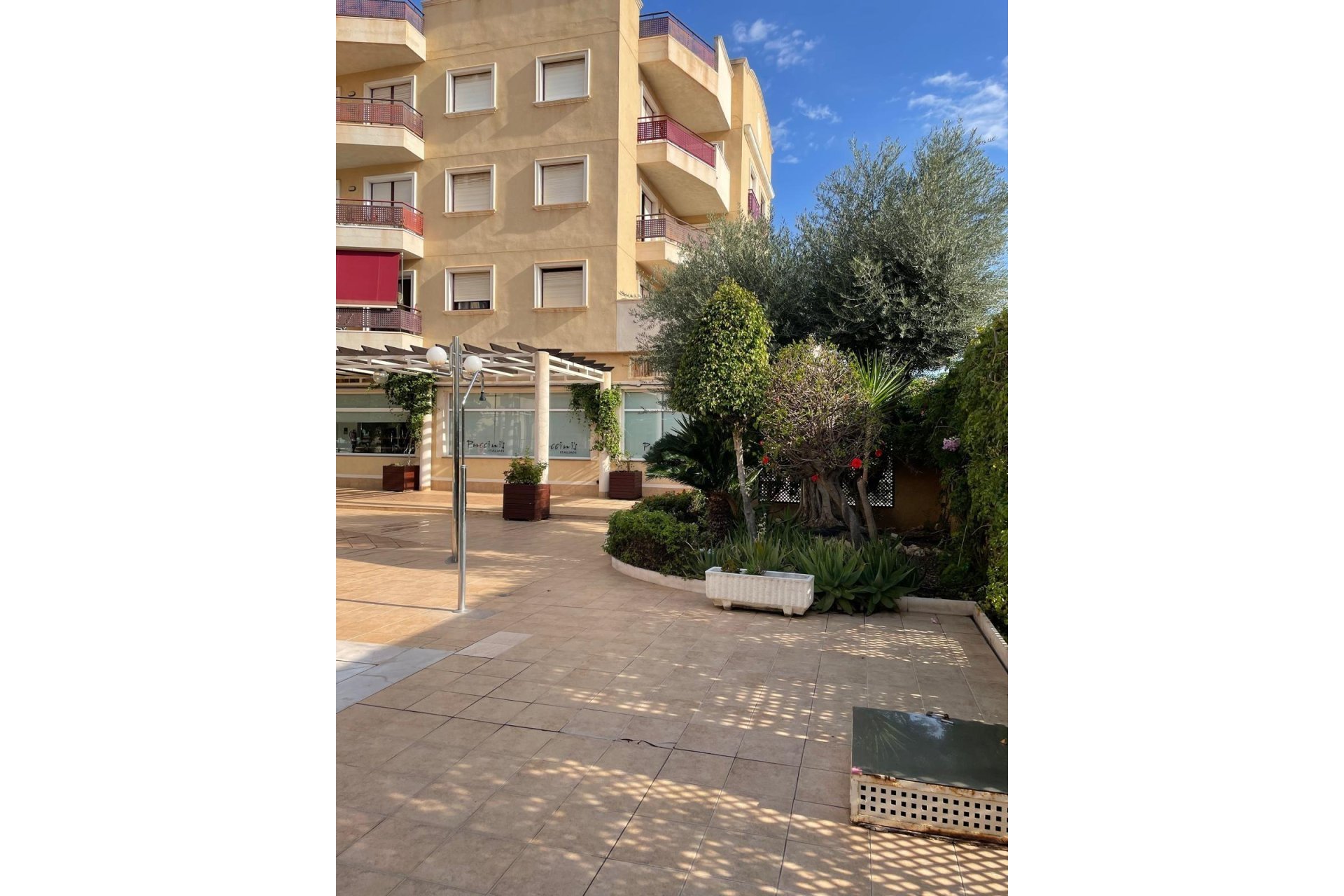 Resale - Apartamento - Orihuela Costa - Campoamor