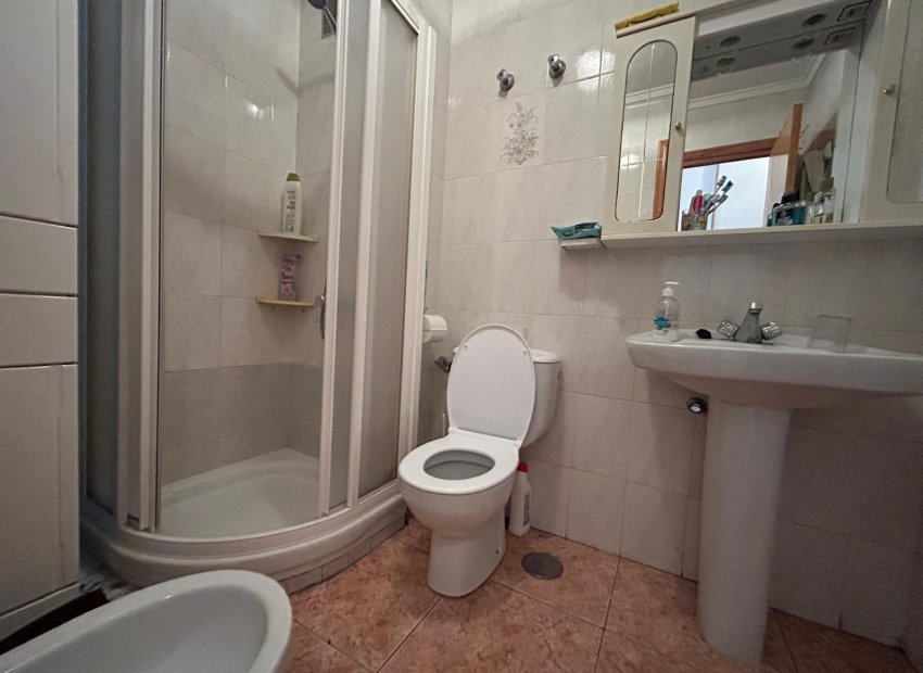 Resale - Apartamento - Torrevieja - Centro