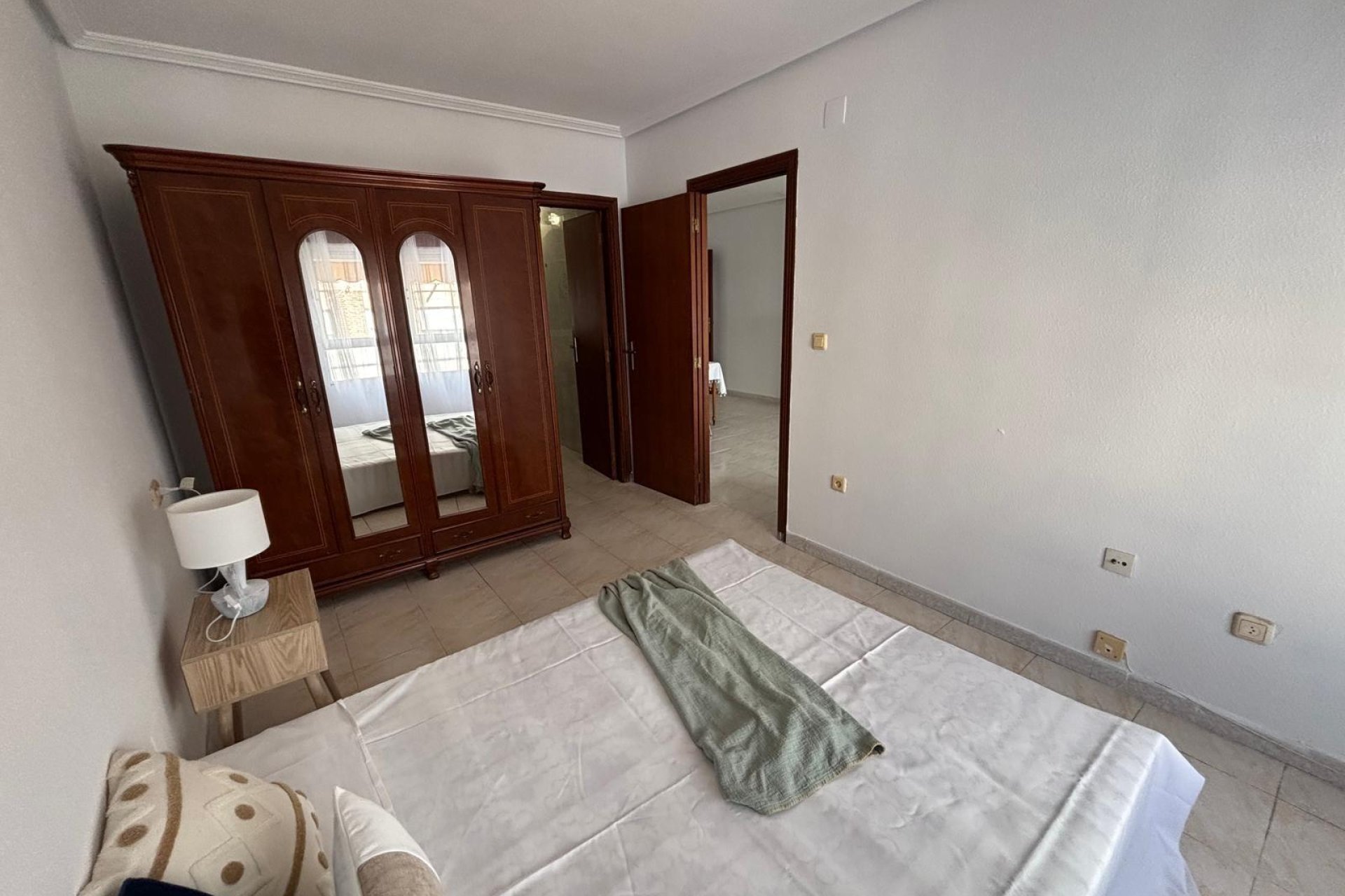 Resale - Apartamento - Torrevieja - Centro