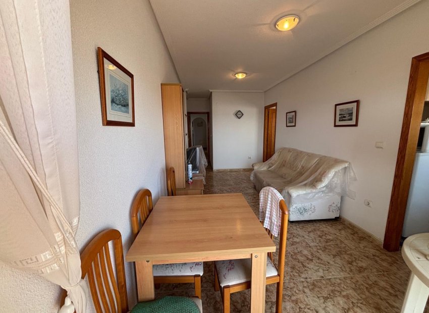 Resale - Apartamento - Torrevieja - Centro
