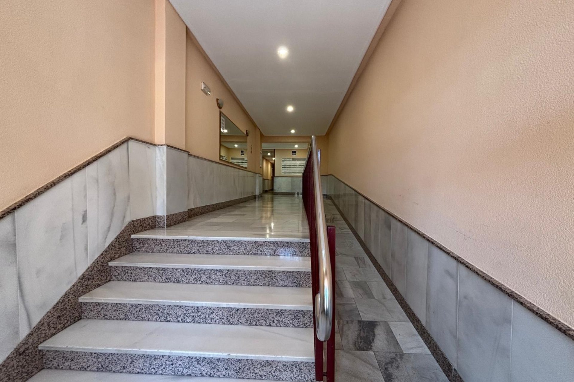 Resale - Apartamento - Torrevieja - Centro