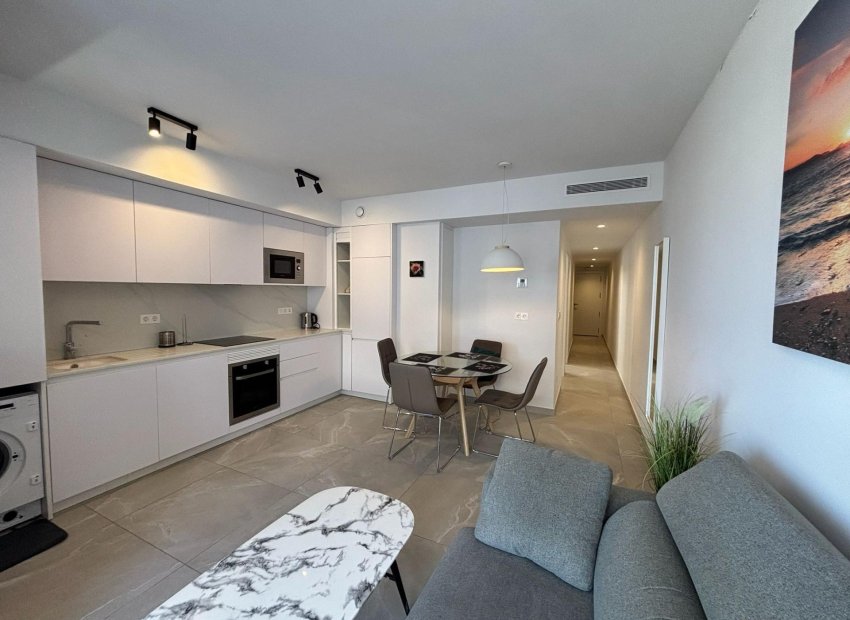 Resale - Apartamento - Torrevieja - Centro