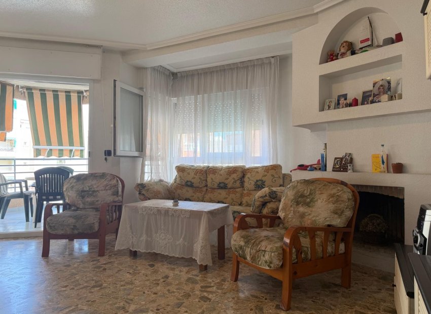 Resale - Apartamento - Torrevieja - Centro