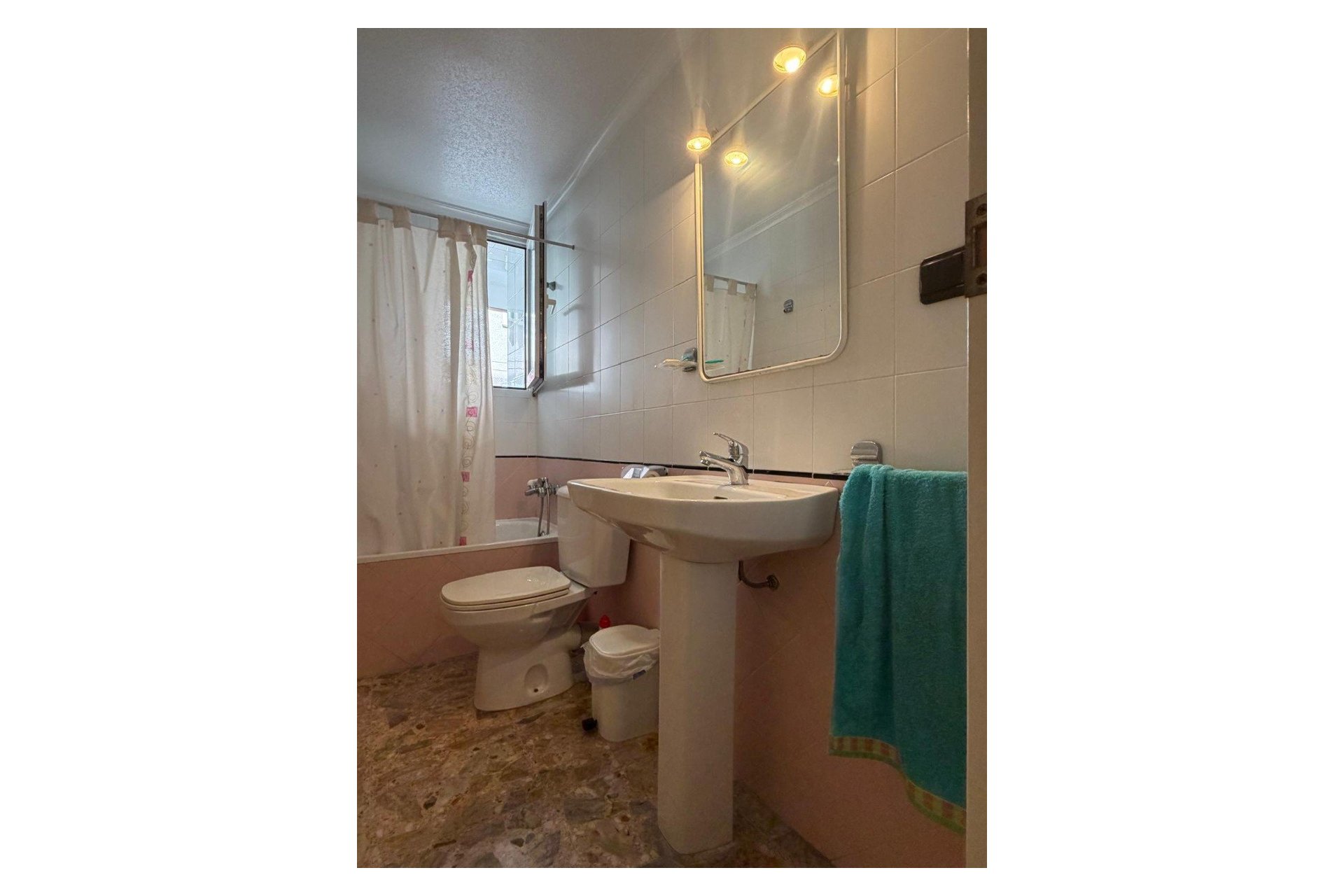 Resale - Apartamento - Torrevieja - Centro