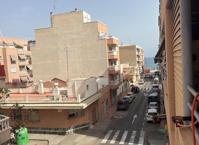 Resale - Apartamento - Torrevieja - Centro