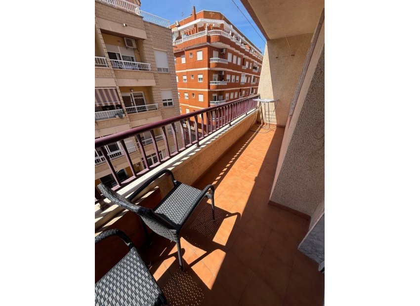 Resale - Apartamento - Torrevieja - Centro