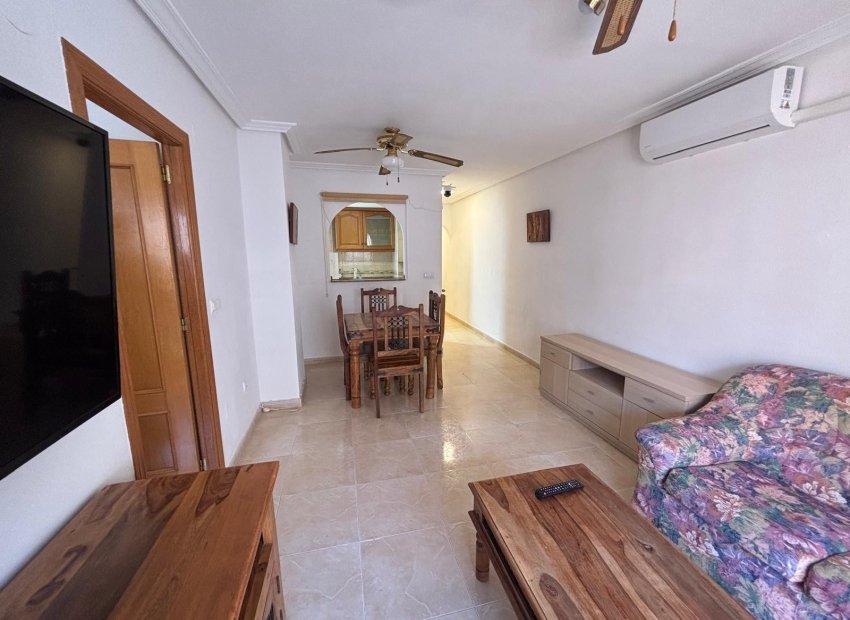 Resale - Apartamento - Torrevieja - Centro
