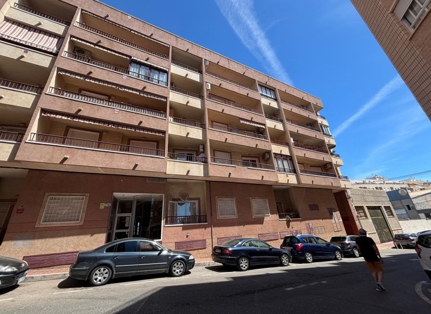 Resale - Apartamento - Torrevieja - Centro