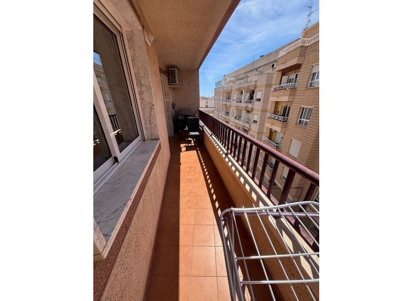 Resale - Apartamento - Torrevieja - Centro