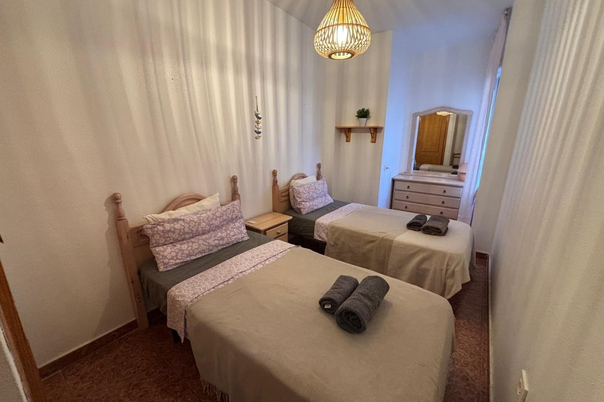 Resale - Apartamento - Torrevieja - Playa de los Locos