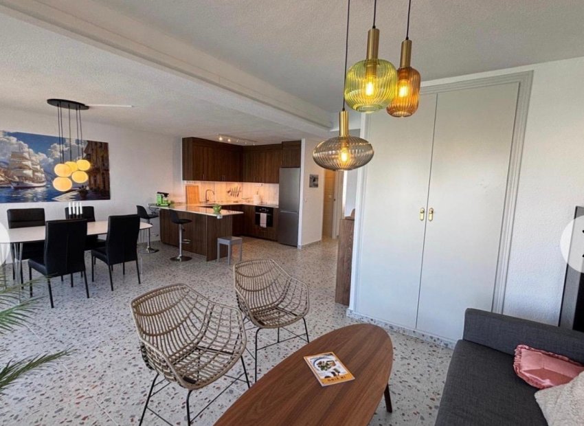 Resale - Apartamento - Torrevieja - Playa de los Locos