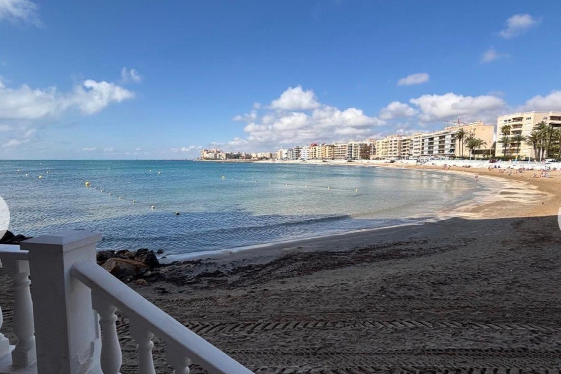 Resale - Apartamento - Torrevieja - Playa de los Locos