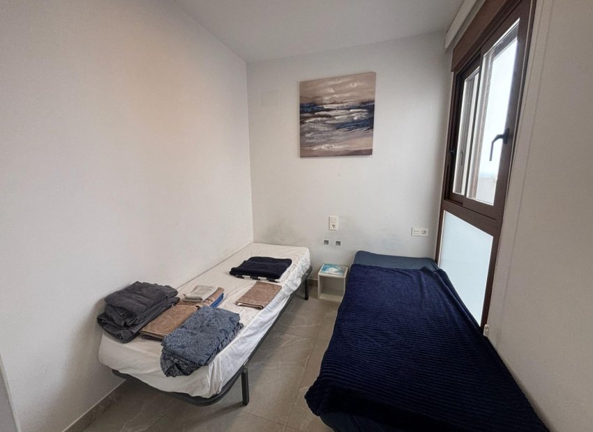 Resale - Apartamento - Torrevieja - Playa de los Locos