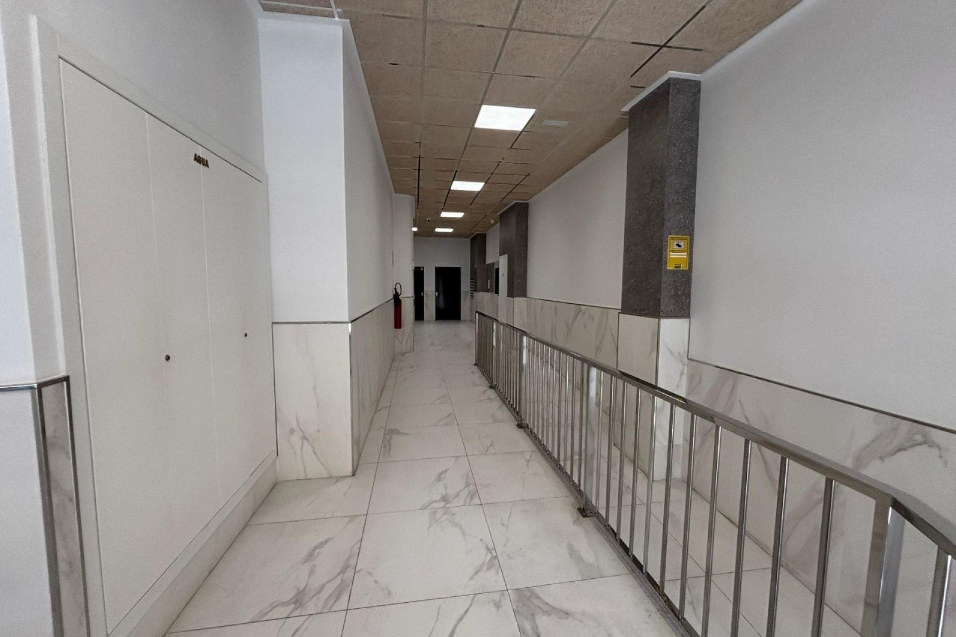 Resale - Apartamento - Torrevieja - Playa de los Locos