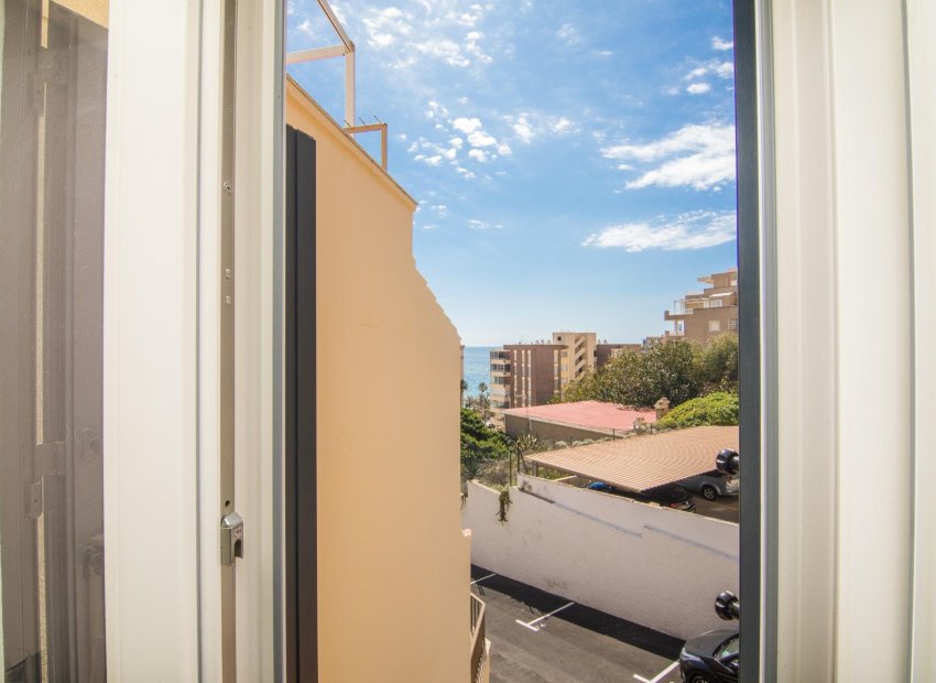Resale - Bungalow - Arenales del Sol - Zona paseo maritimo