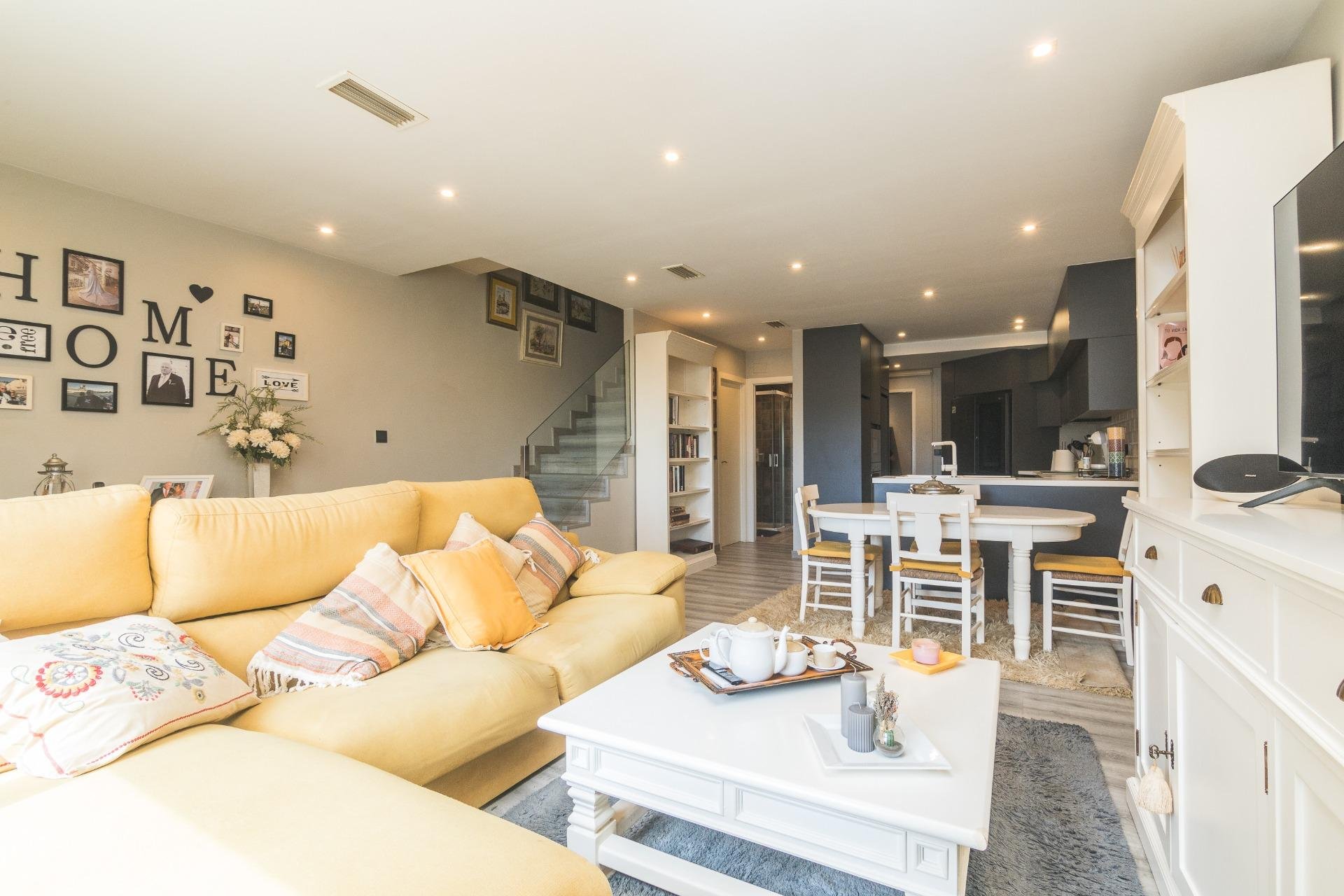 Resale - Bungalow - Arenales del Sol - Zona paseo maritimo