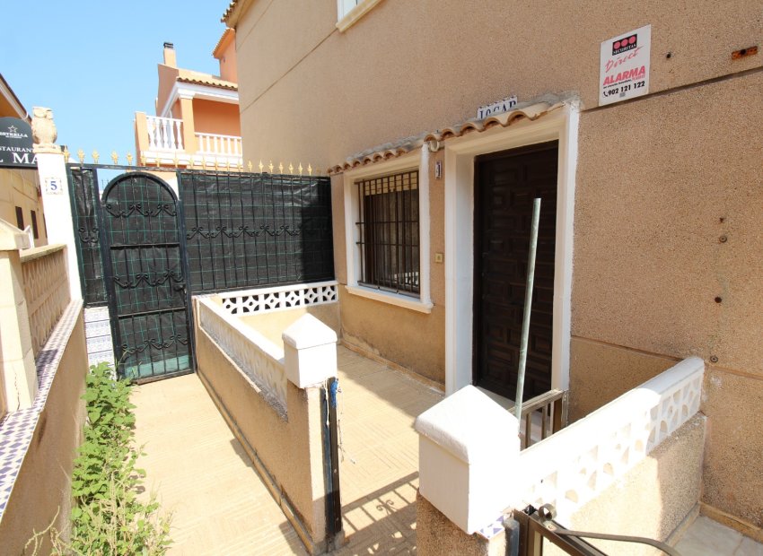 Resale - Bungalow - La Mata - Pueblo/ PLAYA