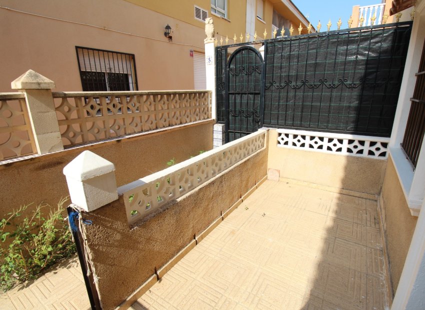 Resale - Bungalow - La Mata - Pueblo/ PLAYA