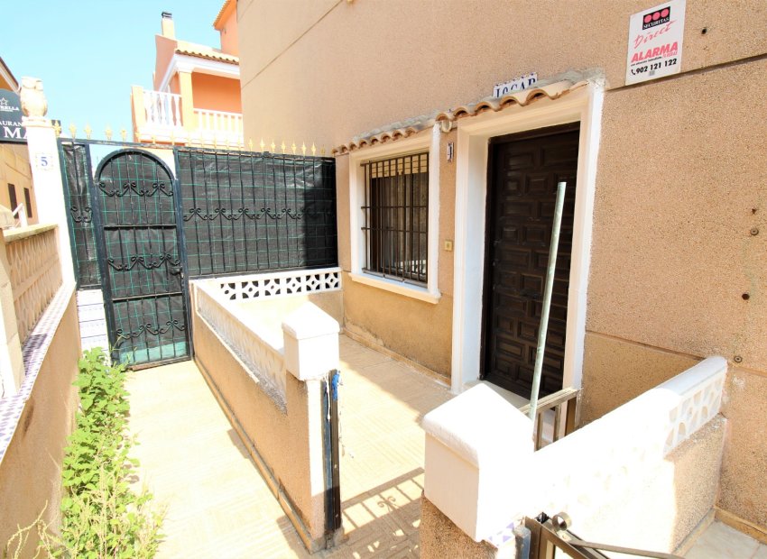 Resale - Bungalow - La Mata - Pueblo/ PLAYA