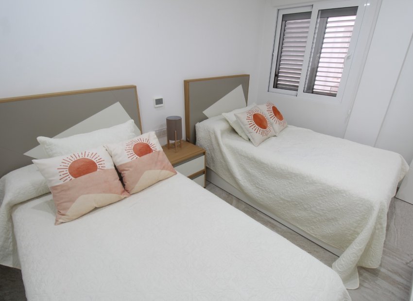 Resale - Bungalow - La Mata - Puerto Romano/PLAYA