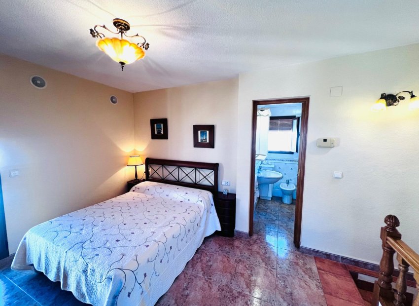 Resale - Bungalow - Santa Pola - Varadero