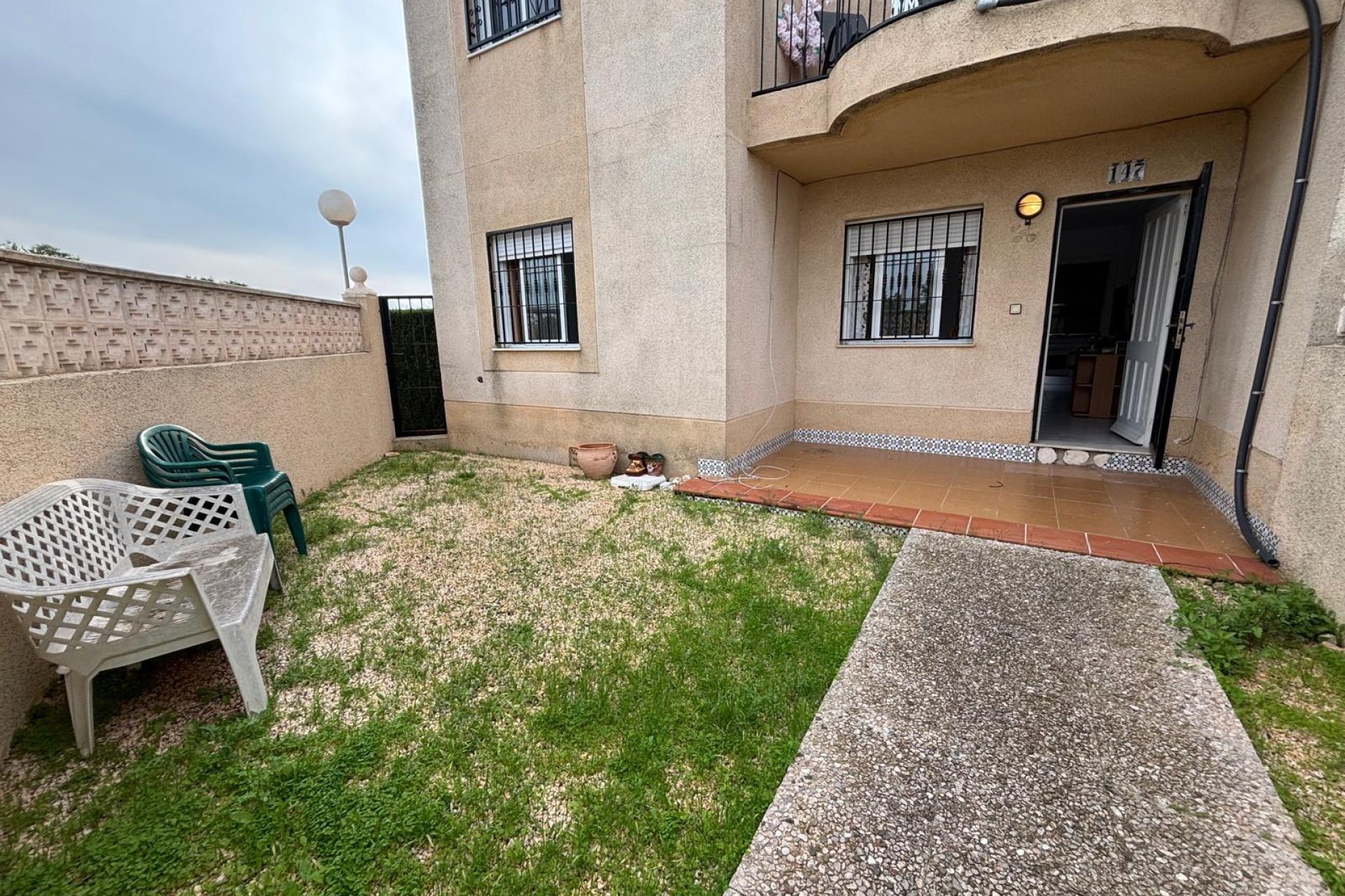 Resale - Bungalow - Torrevieja - La Siesta - El Salado - Torreta