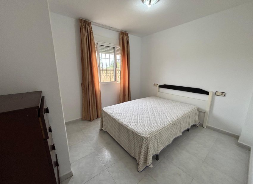 Resale - Bungalow - Torrevieja - La Siesta - El Salado - Torreta