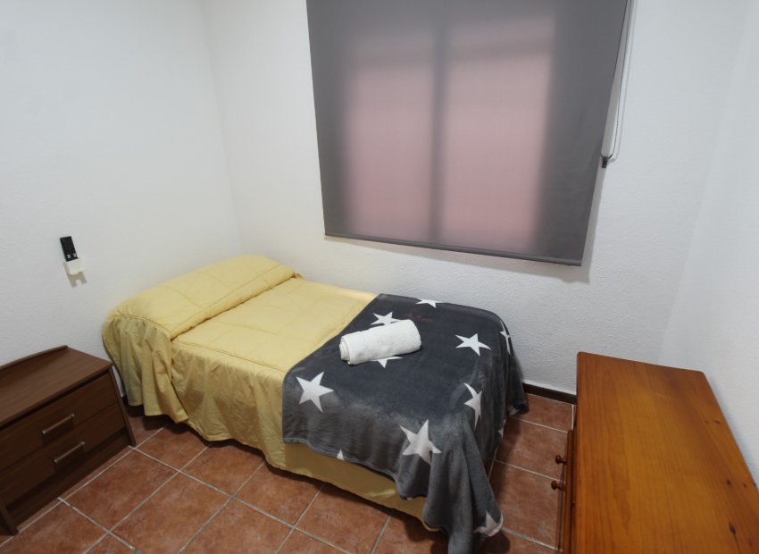 Resale - Bungalow - Torrevieja - PLAYA DE LOS LOCOS