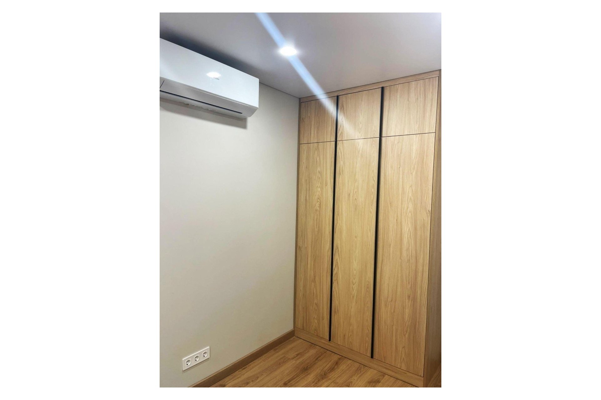 Resale - Bungalow - Torrevieja - Playa de los Naufragos