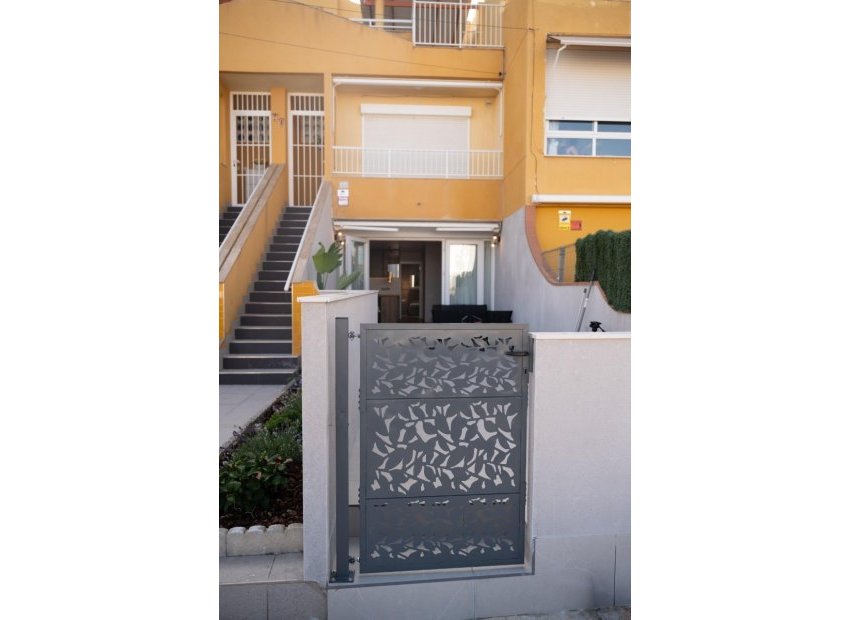 Resale - Bungalow - Torrevieja - Playa de los Naufragos