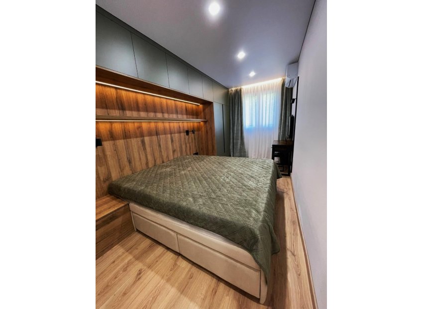 Resale - Bungalow - Torrevieja - Playa de los Naufragos