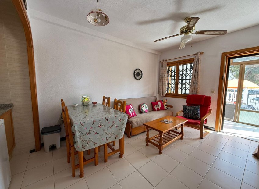 Resale - Bungalow - Torrevieja - Torreblanca