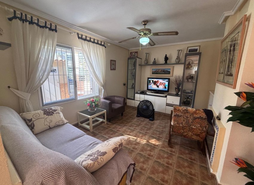Resale - Casa Tipo Dúplex - Torrevieja - Los Frutales
