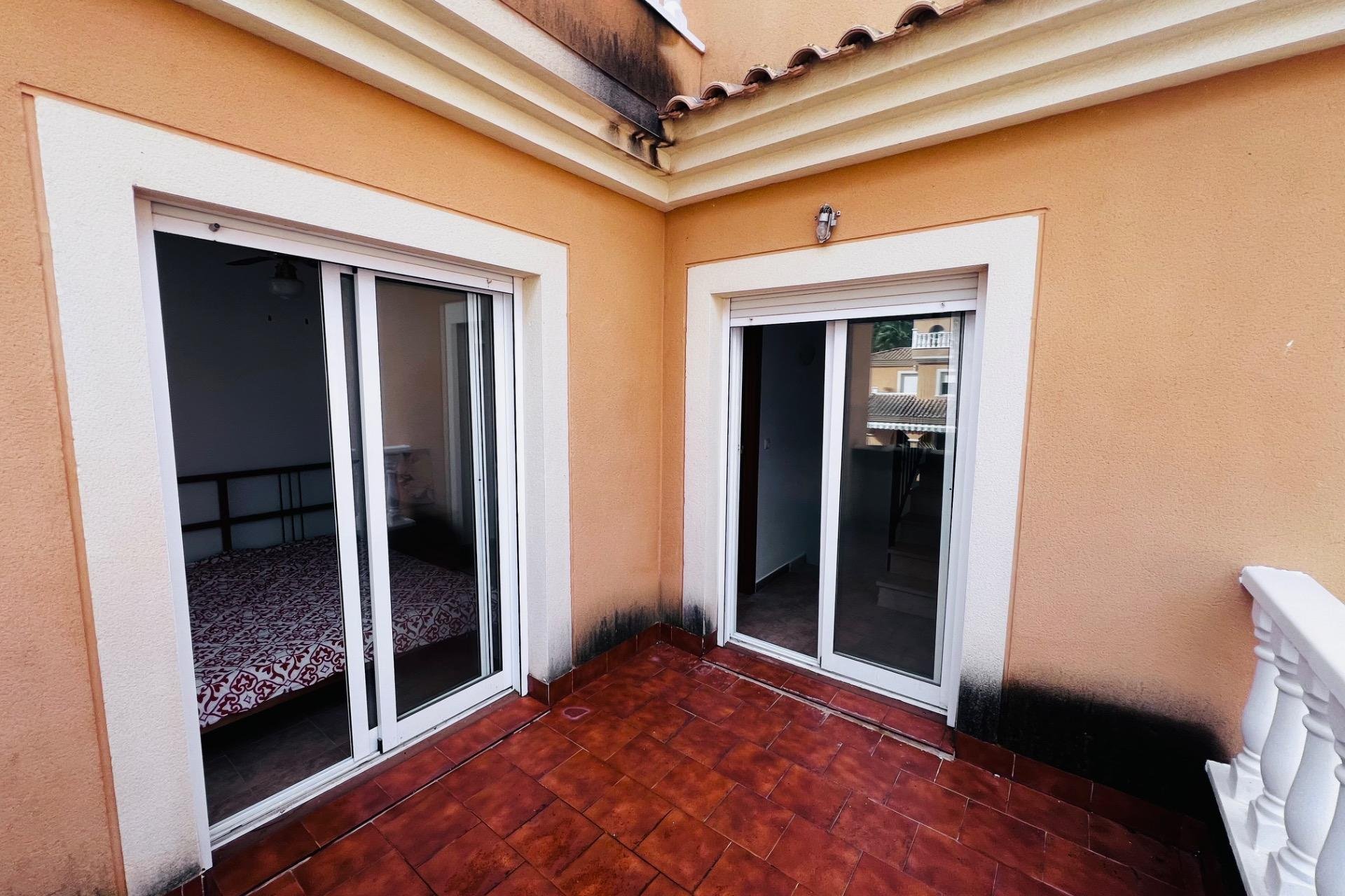 Resale - Chalet - Algorfa - Urb. lo crispin