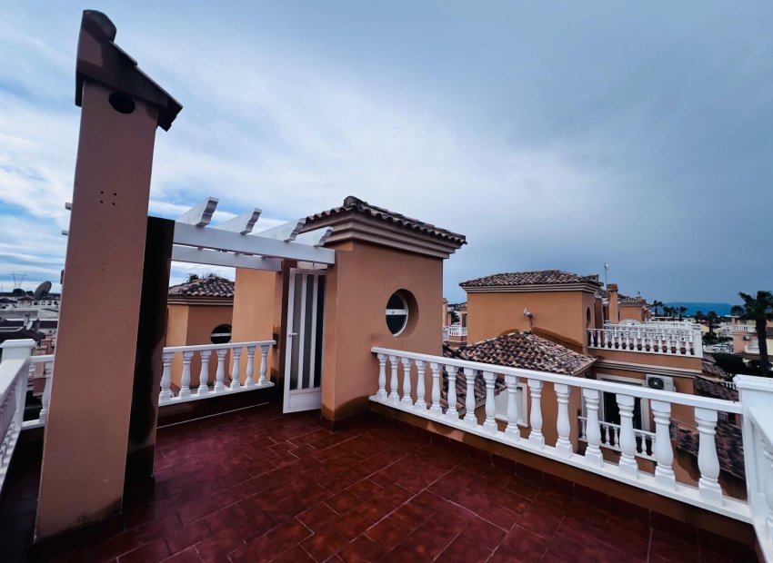 Resale - Chalet - Algorfa - Urb. lo crispin