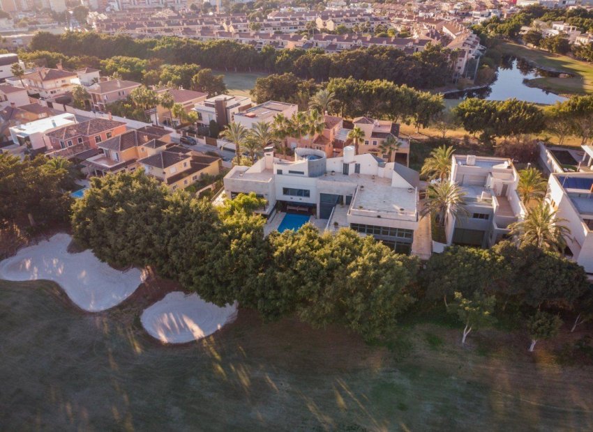 Resale - Chalet - Alicante - Playa de San Juan