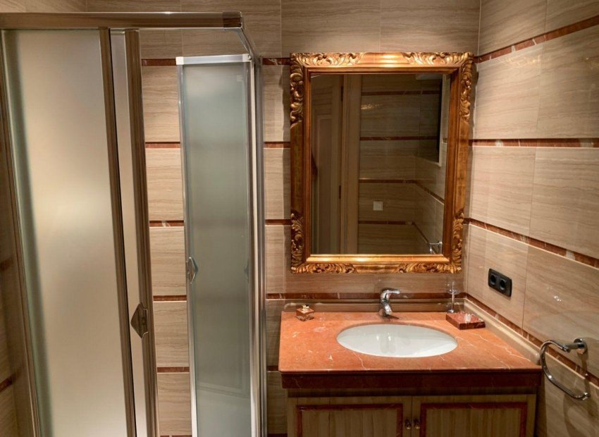 Resale - Chalet - Alicante - Playa de San Juan