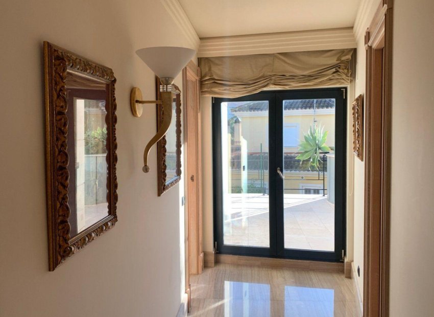 Resale - Chalet - Alicante - Playa de San Juan