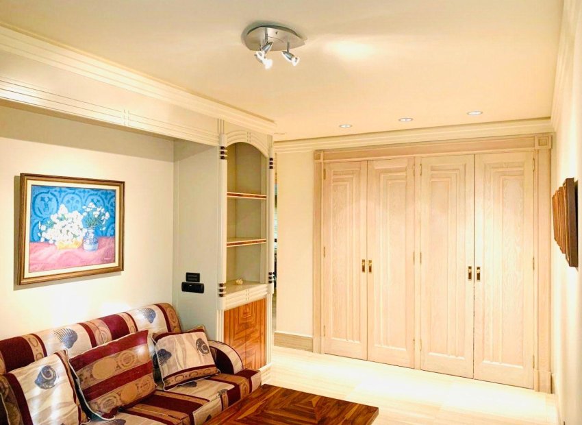 Resale - Chalet - Alicante - Playa de San Juan