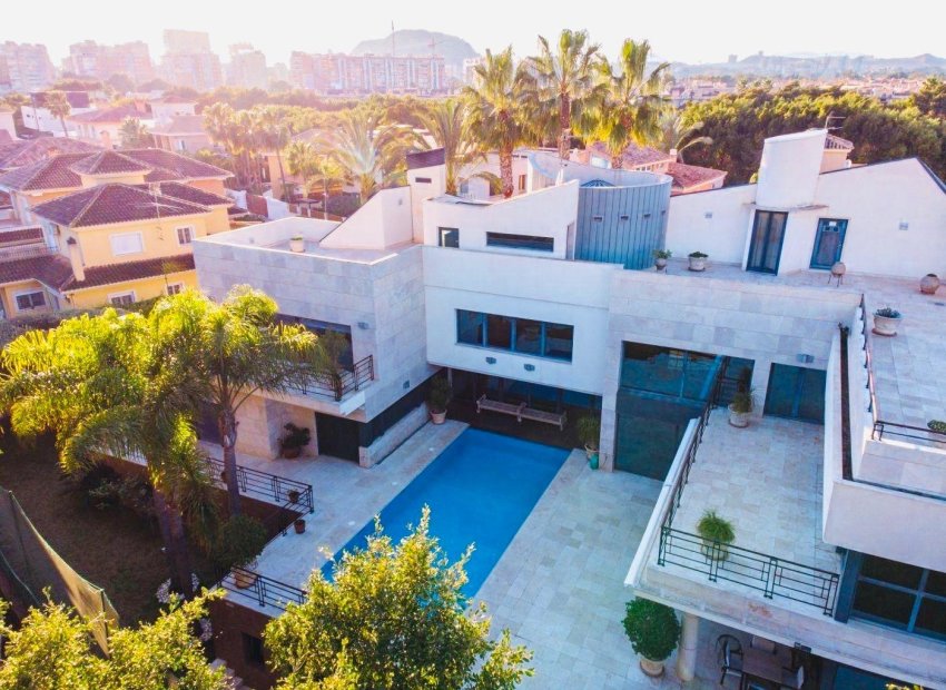 Resale - Chalet - Alicante - Playa de San Juan