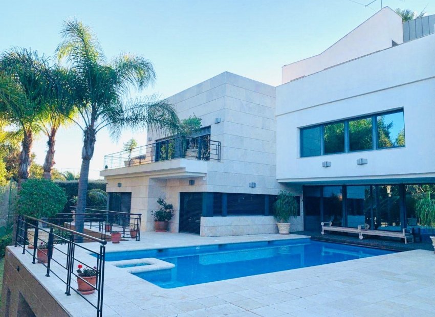 Resale - Chalet - Alicante - Playa de San Juan