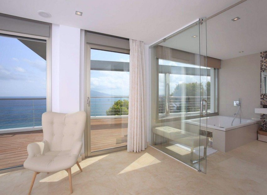 Resale - Chalet - Altea - Zona de Mascarat