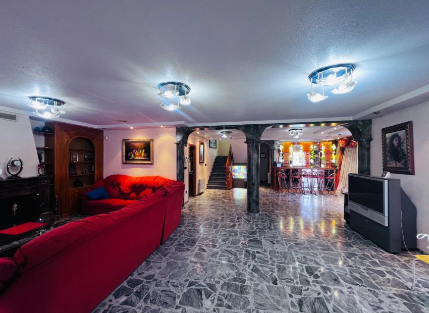 Resale - Chalet - Elche - Ciudad Jardin